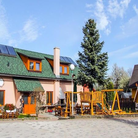 Penzion Eliska Stiavnicke Bane Ngoại thất bức ảnh